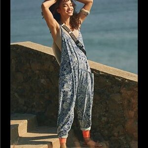 Size small free people hot shot onsie in perfect condition!